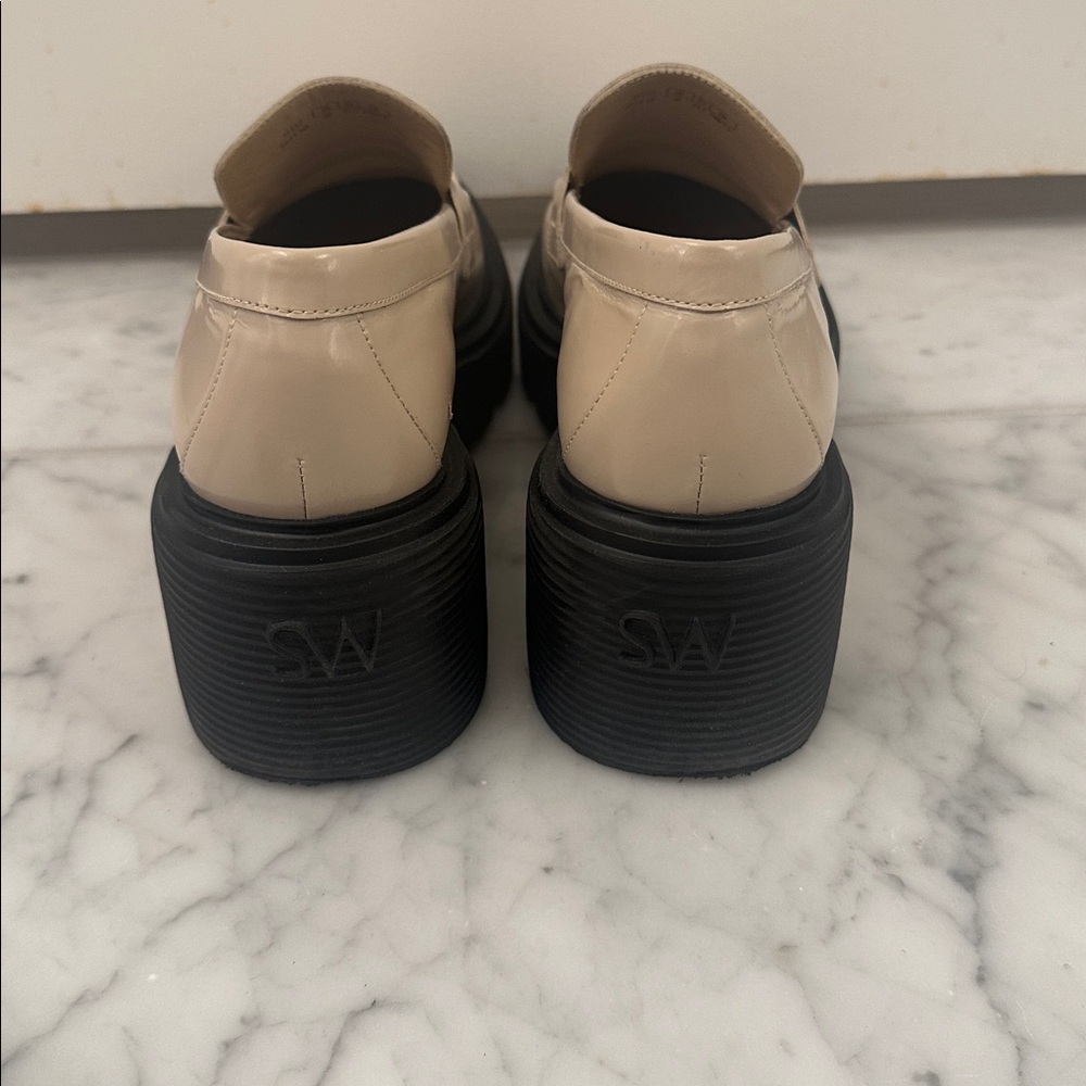 Stuart Weitzman Soho Platform Loafer, Cream Patent, Size 7 - Picture 6 of 8